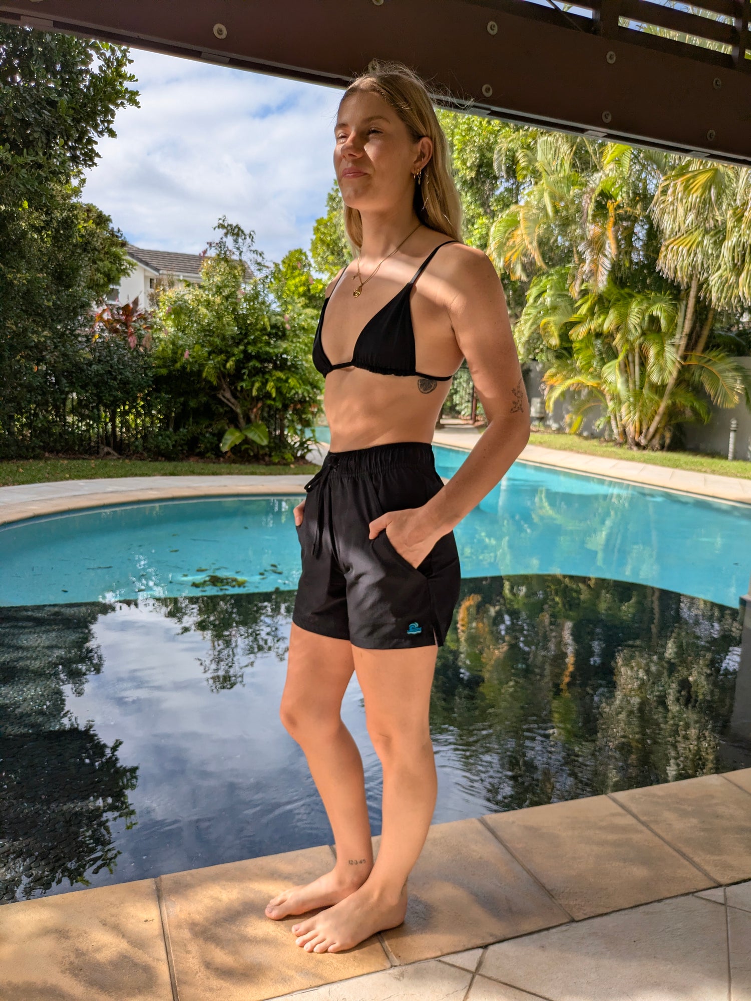 Women's Standard +Mid Length Just Black Bundle