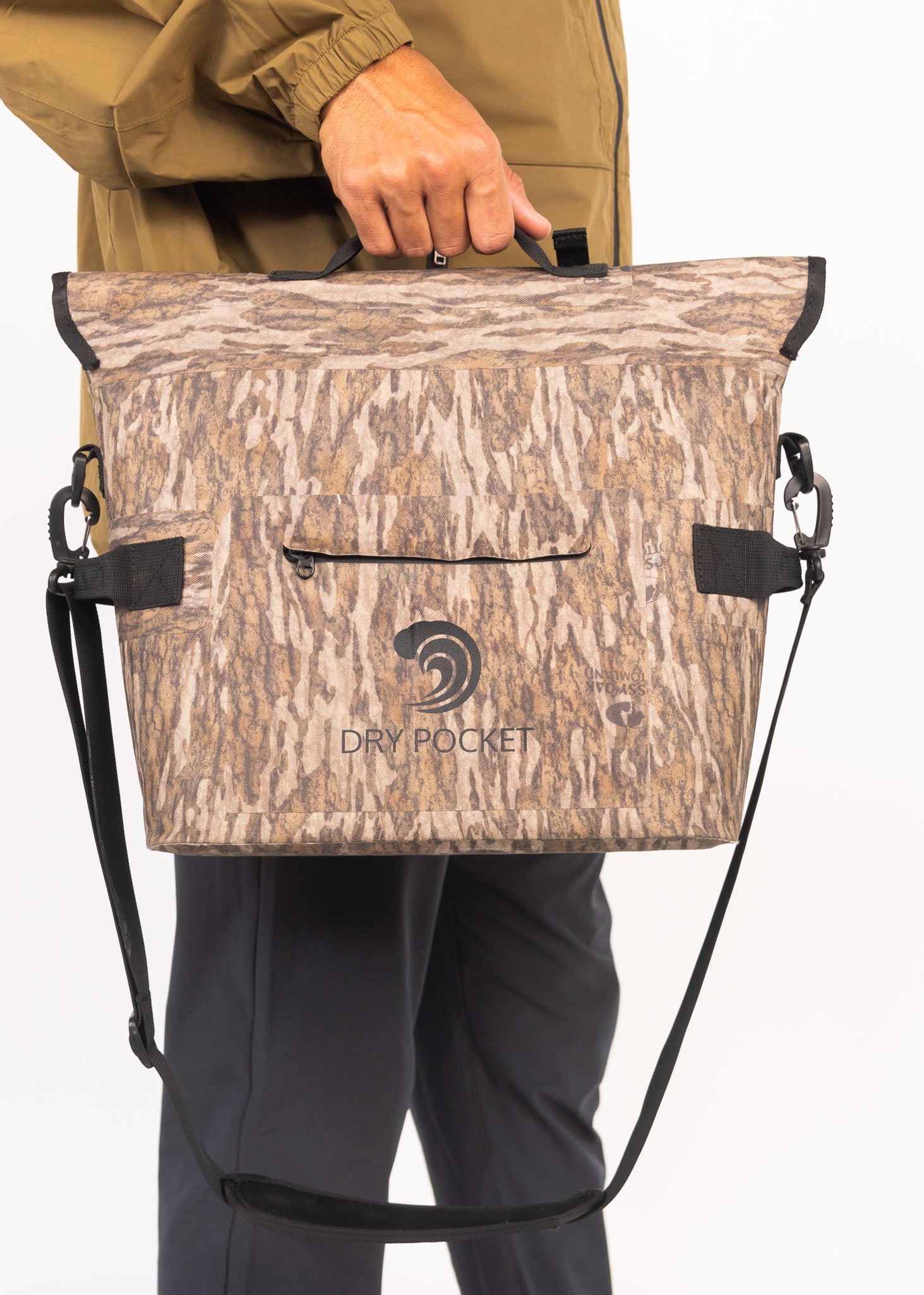 Mossy Oak Auto-Sealing Waterproof Lunch Box Cooler