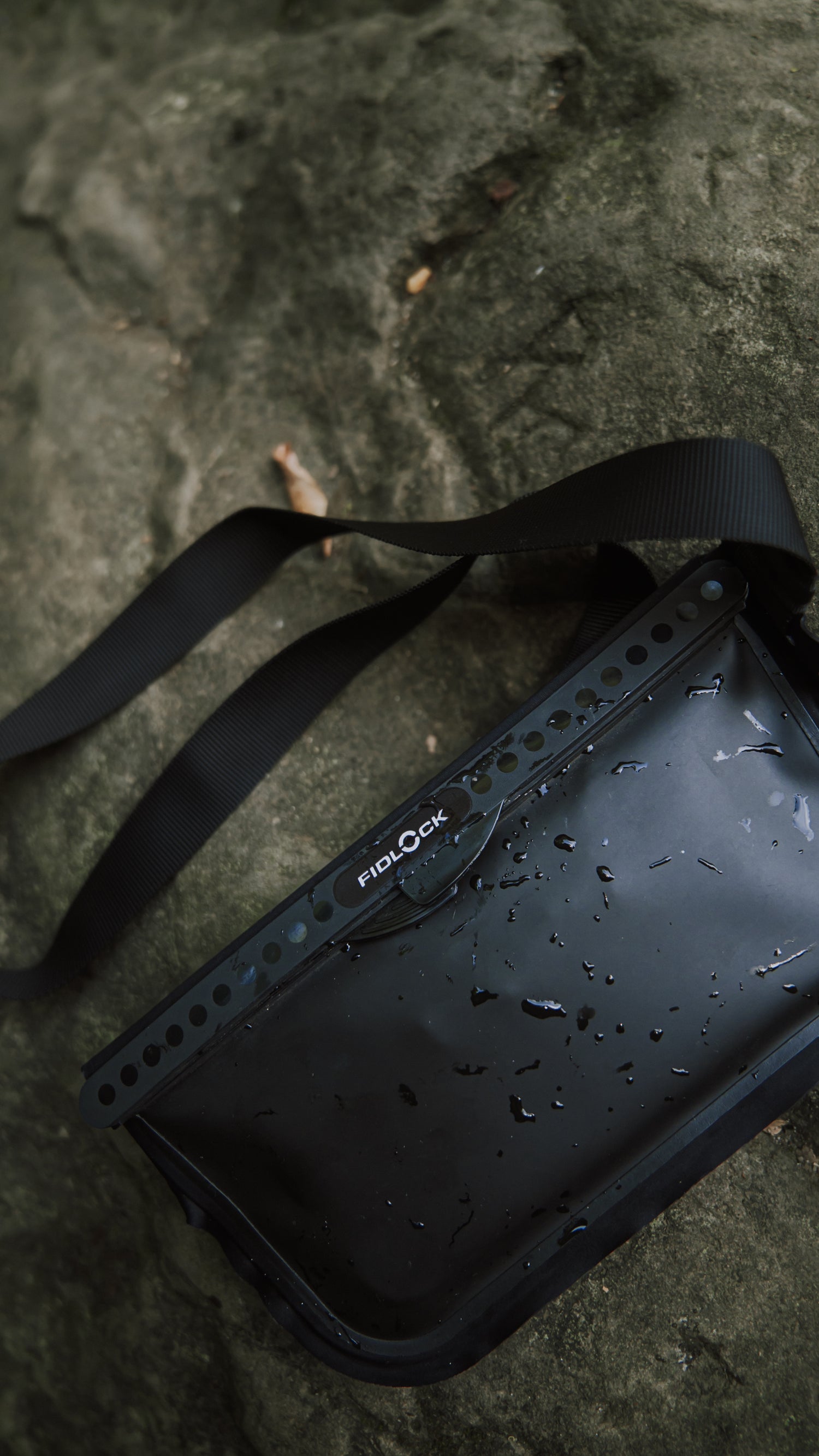 Hermetic Waterproof Sling Bag - Black