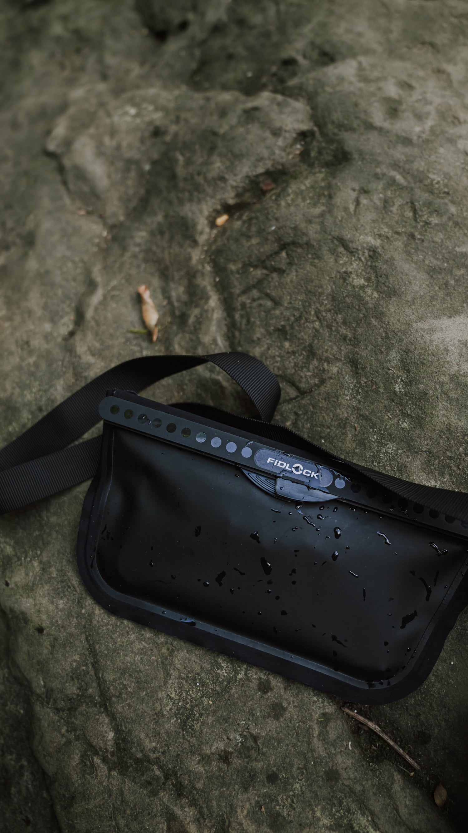 Hermetic Waterproof Sling Bag - Black