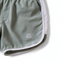 Women's Bestselling Black and Hinterland Green AquaStash